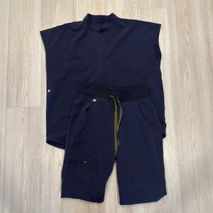 Figs Quiet Navy Scrub Set